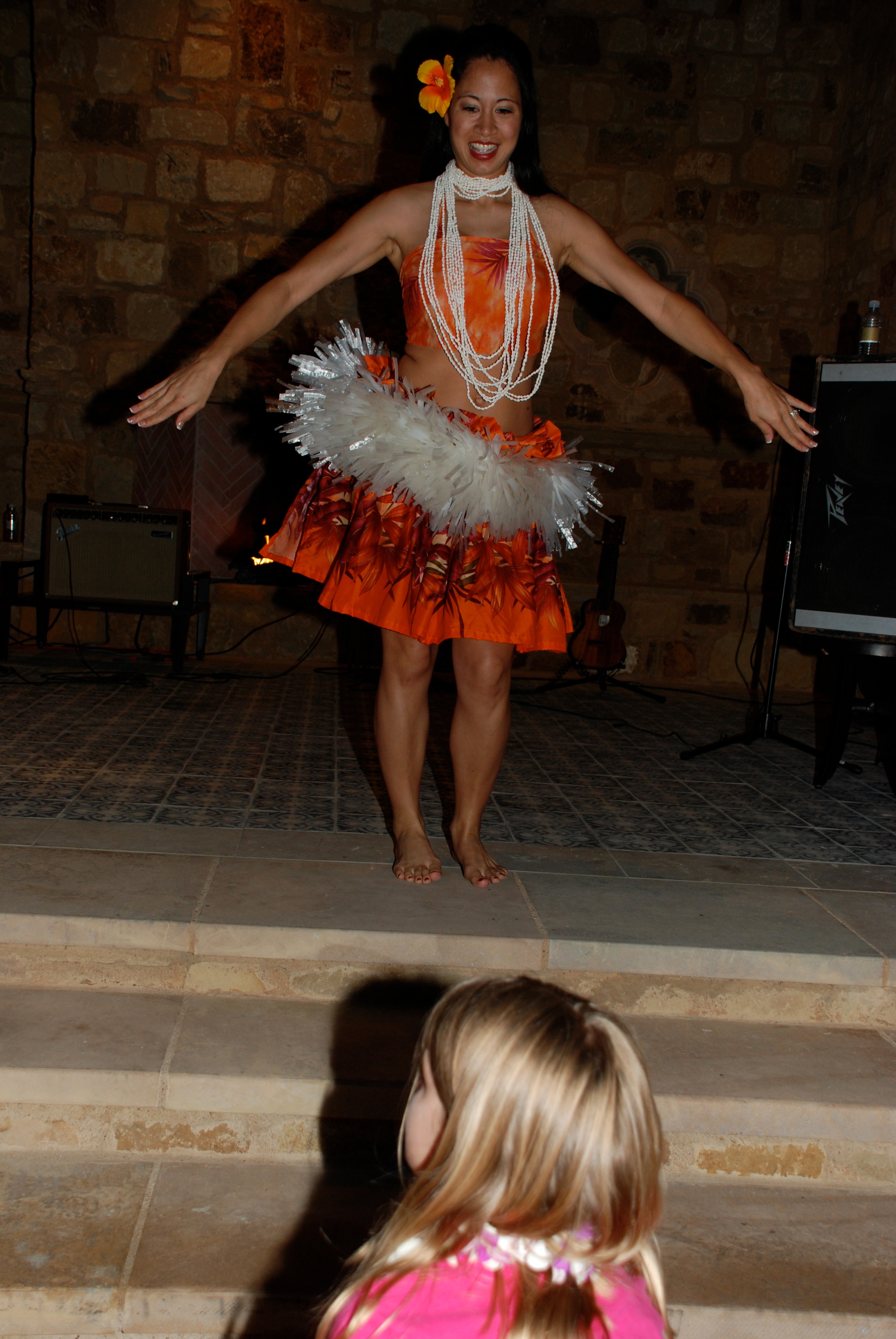 2009-05-23-ESCONDIDO LUAU KYLA VALE 15.jpg